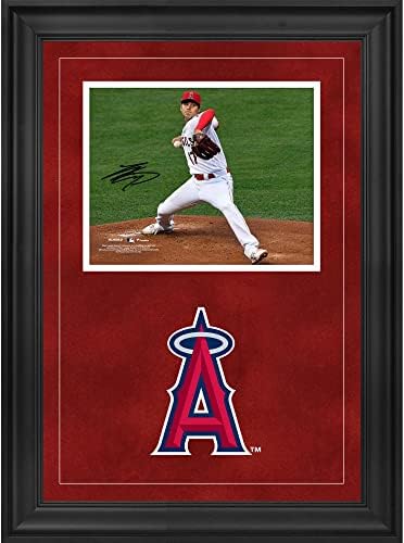 Снимка Накланяме Shohei Ohtani Los Angeles Angels Deluxe в рамка с автограф 8 x 10 - Снимки на MLB с автограф